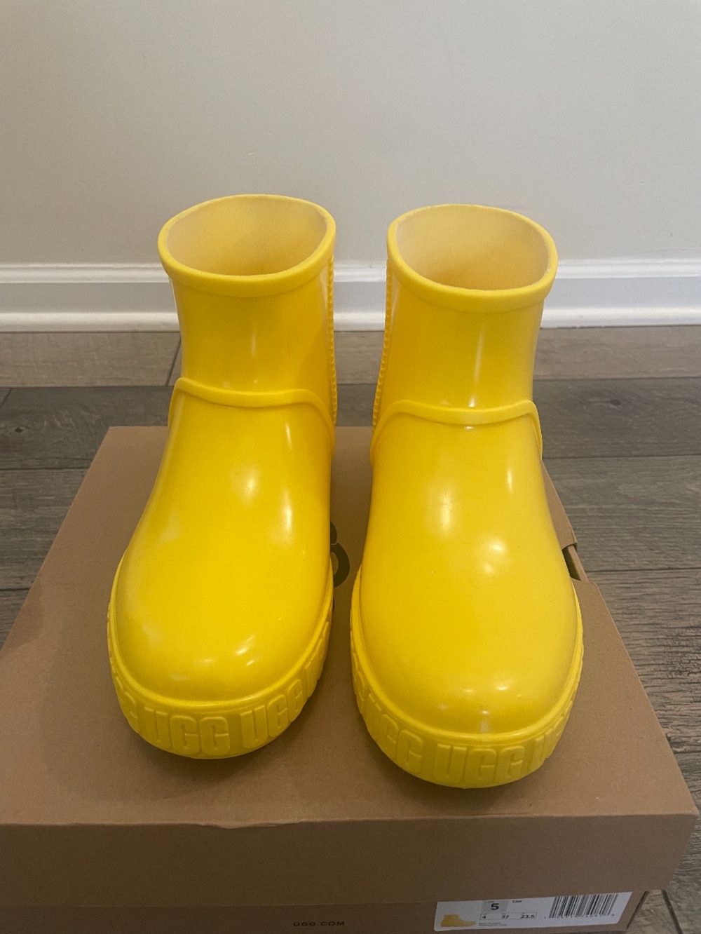 UGG Kids Bright Yellow Waterproof Rain Boots